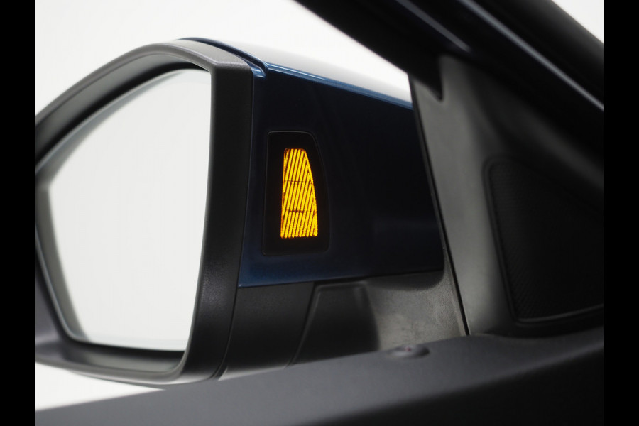 Škoda Superb Combi 1.4 TSI iV Style | Panoramadak | Canton | Leder | Camera | Adaptive Cruise | Memory | Carplay