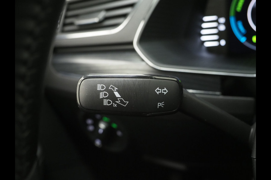 Škoda Superb Combi 1.4 TSI iV Style | Panoramadak | Canton | Leder | Camera | Adaptive Cruise | Memory | Carplay