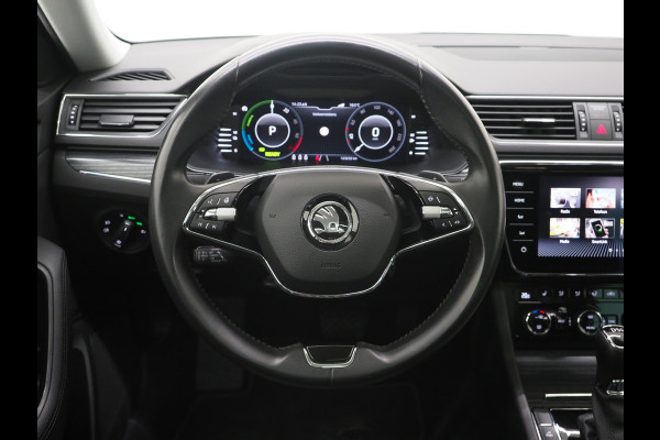 Škoda Superb Combi 1.4 TSI iV Style | Panoramadak | Canton | Leder | Camera | Adaptive Cruise | Memory | Carplay