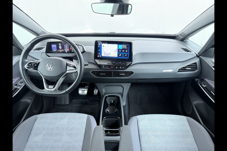 Volkswagen ID.3** Gereserveerd** First 58kWh Navi Ecc Adap.Cruise Apple Carplay Android 18"lm Pdc Bluetooth Keyless Led Rijstrooksensor IQ Drive Stoel+Stuurverwarming 1e Eigenaar Origineel Nederlandse Auto