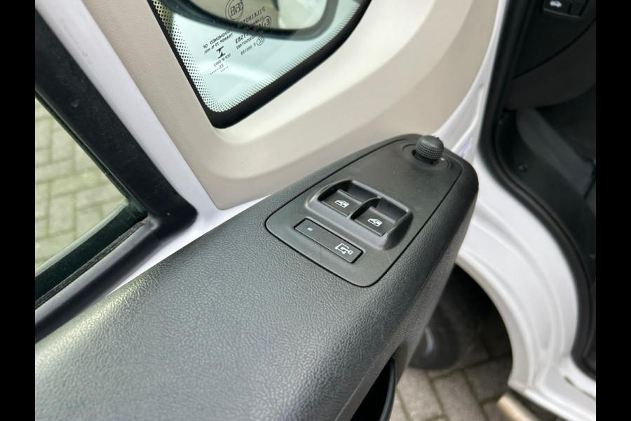 Opel Movano 2.2D 120 L3H2 Camera Cruise-Control EURO6.3 Elek.Ramen SchuifdeurRechts VolledigTussenschot Edition Sidebars Treeplank Dab Bluetooth Airco Elek.Spiegels DealerOnderhouden 6-Versn. 2500 kg trekvermogen