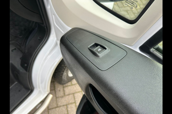 Opel Movano 2.2D 120 L3H2 Camera Cruise-Control EURO6.3 Elek.Ramen SchuifdeurRechts VolledigTussenschot Edition Sidebars Treeplank Dab Bluetooth Airco Elek.Spiegels DealerOnderhouden 6-Versn. 2500 kg trekvermogen