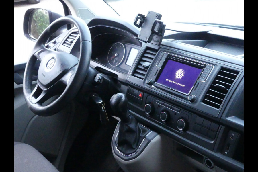 Volkswagen Transporter 2.0 TDI 150PK L1 Navigatie/Trekhaak/PDC