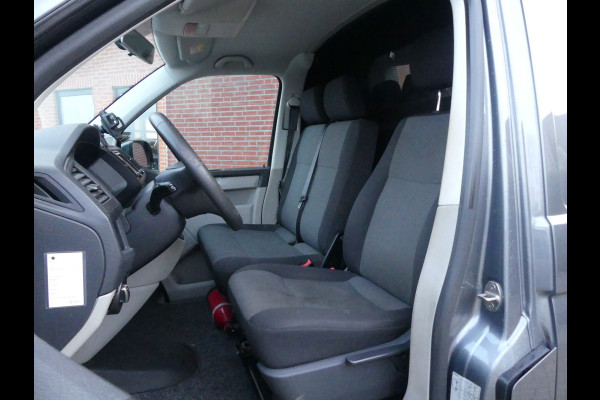 Volkswagen Transporter 2.0 TDI 150PK L1 Navigatie/Trekhaak/PDC