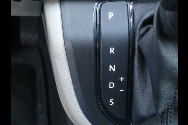 Volkswagen Transporter 2.0 TDI 150PK L1 Navigatie/Trekhaak/PDC