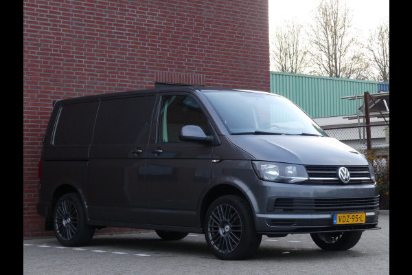 Volkswagen Transporter 2.0 TDI 150PK L1 Navigatie/Trekhaak/PDC