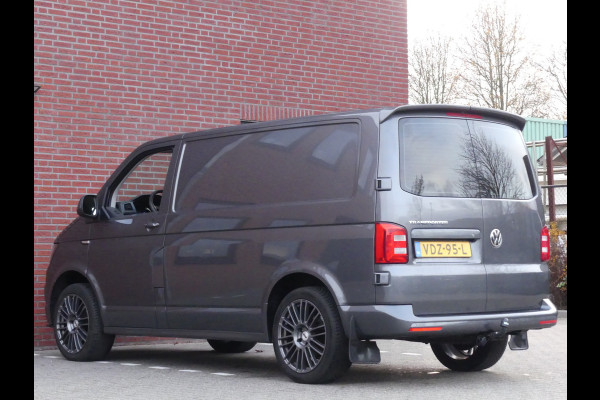 Volkswagen Transporter 2.0 TDI 150PK L1 Navigatie/Trekhaak/PDC