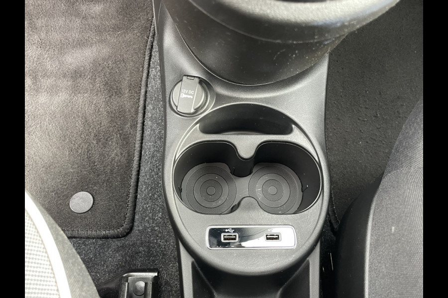 Fiat 500 1.0 Hybrid Lounge | Apple/Android carplay| Cruise Control | Regen en lichtsensor