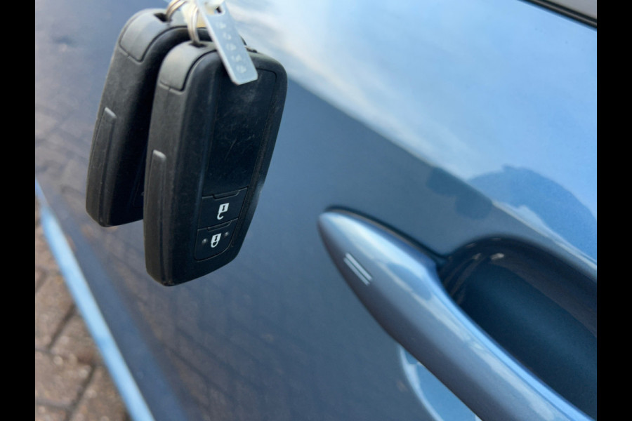 Toyota Corolla Touring Sports 1.8 Hybrid Dynamic Digi Dash Apple Carplay 100% Dealer Onderhouden