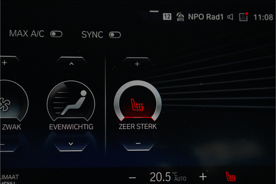 BMW 3-serie 330e High Executive M-Sport Trekhaak Stoelverwarming HiFi 19"