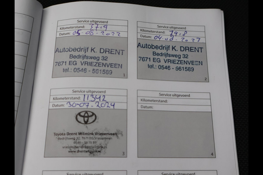 Toyota Corolla 2.0 HYBRID 184 PK GR-SPORT PLUS BI-TONE | 13.792 KM | JBL AUDIO | HEAD-UP DISPLAY | STOELVERWARMING | CAMERA