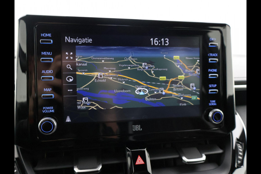 Toyota Corolla 2.0 HYBRID 184 PK GR-SPORT PLUS BI-TONE | 13.792 KM | JBL AUDIO | HEAD-UP DISPLAY | STOELVERWARMING | CAMERA