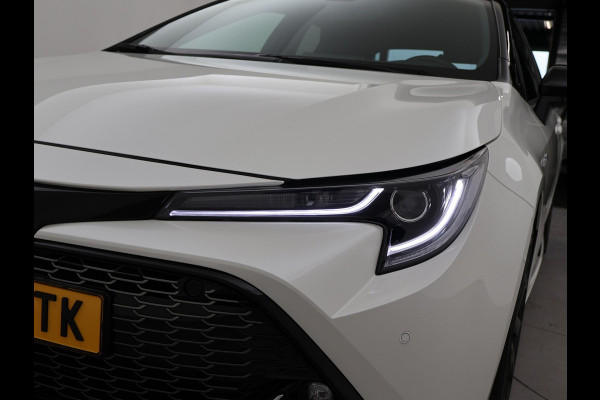 Toyota Corolla 2.0 HYBRID 184 PK GR-SPORT PLUS BI-TONE | 13.792 KM | JBL AUDIO | HEAD-UP DISPLAY | STOELVERWARMING | CAMERA