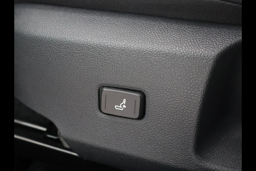 Toyota Corolla 2.0 HYBRID 184 PK GR-SPORT PLUS BI-TONE | 13.792 KM | JBL AUDIO | HEAD-UP DISPLAY | STOELVERWARMING | CAMERA