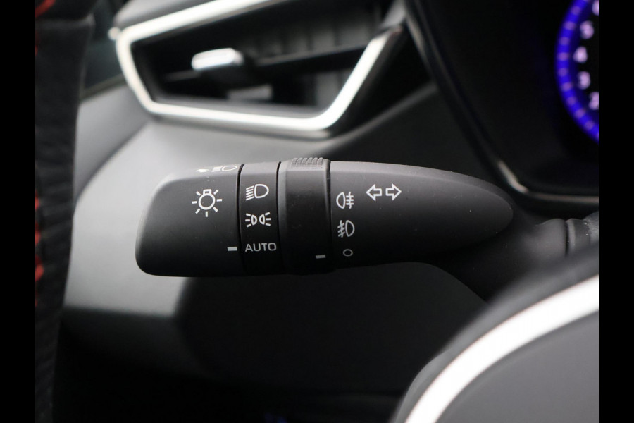 Toyota Corolla 2.0 HYBRID 184 PK GR-SPORT PLUS BI-TONE | 13.792 KM | JBL AUDIO | HEAD-UP DISPLAY | STOELVERWARMING | CAMERA