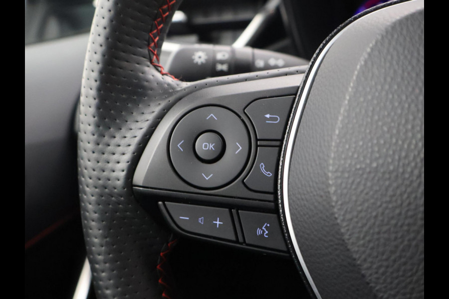 Toyota Corolla 2.0 HYBRID 184 PK GR-SPORT PLUS BI-TONE | 13.792 KM | JBL AUDIO | HEAD-UP DISPLAY | STOELVERWARMING | CAMERA