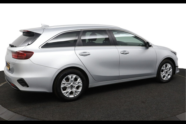 Kia Ceed Sportswagon 1.5 T-GDi DynamicPlusLine Apple Carplay/Android Auto - Cruise Control - Dodehoekdetectie - Navigatie - Stuur/Stoelverwarming - Fabrieksgarantie tot 09-2031
