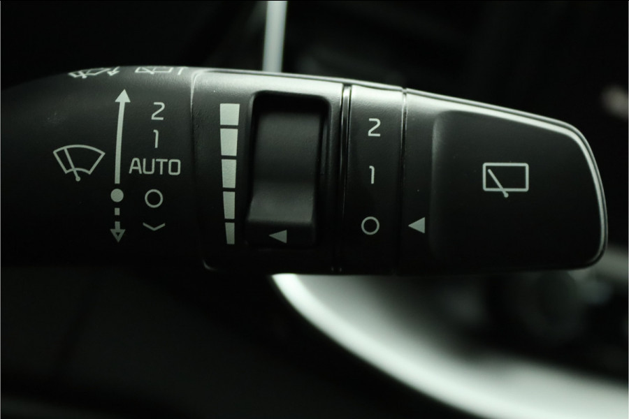 Kia Ceed Sportswagon 1.5 T-GDi DynamicPlusLine Apple Carplay/Android Auto - Cruise Control - Dodehoekdetectie - Navigatie - Stuur/Stoelverwarming - Fabrieksgarantie tot 09-2031