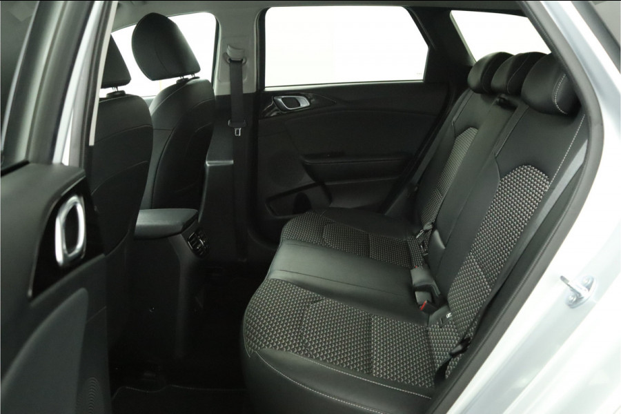 Kia Ceed Sportswagon 1.5 T-GDi DynamicPlusLine Apple Carplay/Android Auto - Cruise Control - Dodehoekdetectie - Navigatie - Stuur/Stoelverwarming - Fabrieksgarantie tot 09-2031