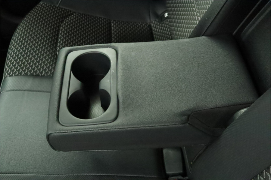 Kia Ceed Sportswagon 1.5 T-GDi DynamicPlusLine Apple Carplay/Android Auto - Cruise Control - Dodehoekdetectie - Navigatie - Stuur/Stoelverwarming - Fabrieksgarantie tot 09-2031