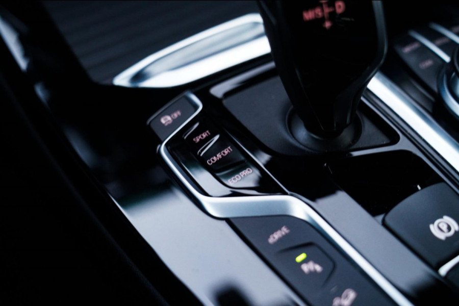 BMW X3 XDrive30e High Executive | Adaptieve Cruise | BMW LED | Luxe Leder | Hybride | Verwarmde voorstoelen |