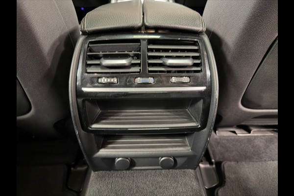 BMW 5 Serie Touring 540i M xDrive High Executive AUT. PANORAMADAK HEAD-UP NAVIGATIE CAMERA STOELVERWARMING LEDER SFEERVERLICHTING