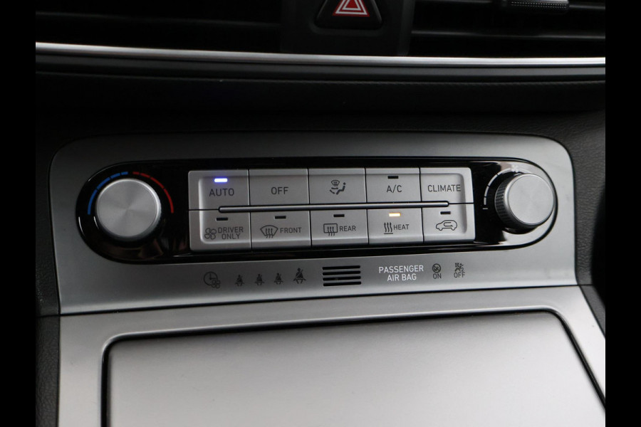 Hyundai Kona EV PREMIUM 64 KWH + LEDER | HEAD-UP | STUUR/STOELVERWARMING | CAMERA | ADAPTIVE CRUISE CONTROL