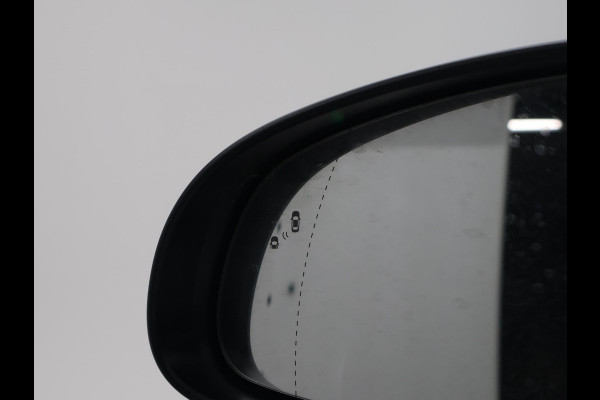 Hyundai Kona EV PREMIUM 64 KWH + LEDER | HEAD-UP | STUUR/STOELVERWARMING | CAMERA | ADAPTIVE CRUISE CONTROL