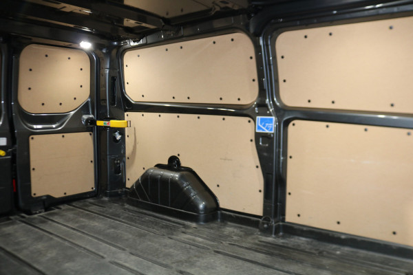 Ford Transit Custom 2.0 TDCI L2 H1 Limited Airco Navigatie Camera