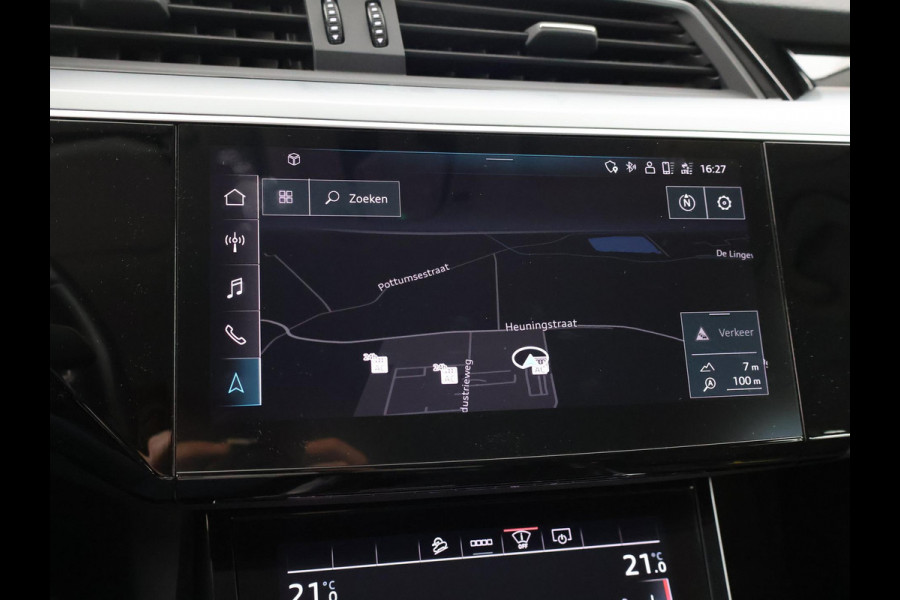 Audi e-tron 55 QUATTRO 95 kWh + TREKHAAK | NACHTZICHT | LUCHTVERING | HEAD-UP | ADAPTIVE CRUISE CONTROL