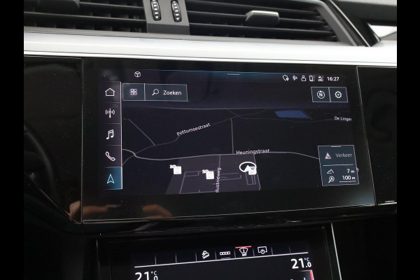 Audi e-tron 55 QUATTRO 95 kWh + TREKHAAK | NACHTZICHT | LUCHTVERING | HEAD-UP | ADAPTIVE CRUISE CONTROL