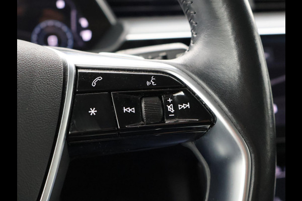 Audi e-tron 55 QUATTRO 95 kWh + TREKHAAK | NACHTZICHT | LUCHTVERING | HEAD-UP | ADAPTIVE CRUISE CONTROL