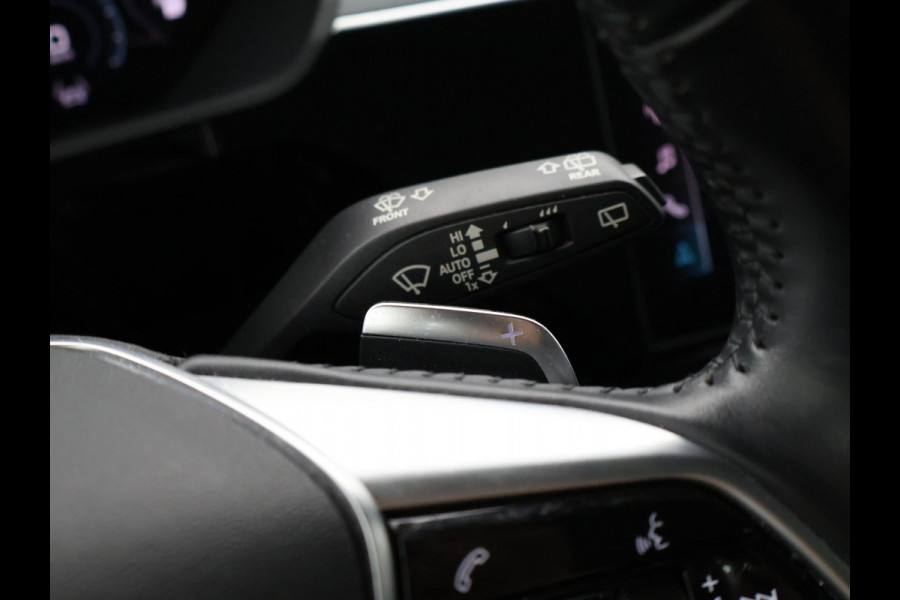 Audi e-tron 55 QUATTRO 95 kWh + TREKHAAK | NACHTZICHT | LUCHTVERING | HEAD-UP | ADAPTIVE CRUISE CONTROL