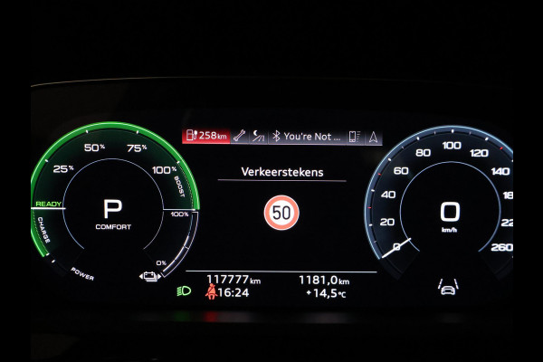 Audi e-tron 55 QUATTRO 95 kWh + TREKHAAK | NACHTZICHT | LUCHTVERING | HEAD-UP | ADAPTIVE CRUISE CONTROL
