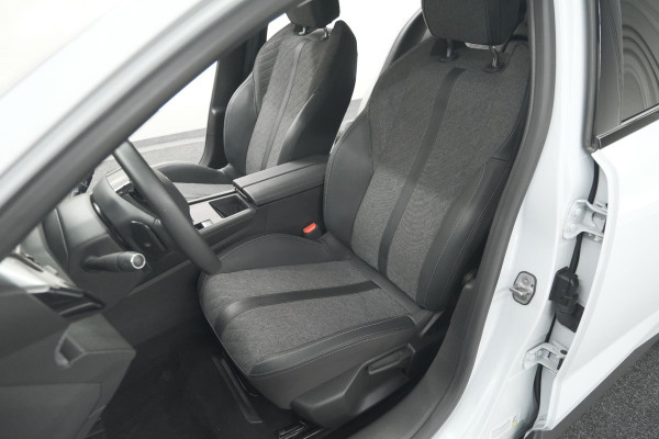 Peugeot 408 Hybrid 136 e-DCS6 Allure | 360 Camera | Adaptieve Cruise Control | Allseason Banden | Navigatie