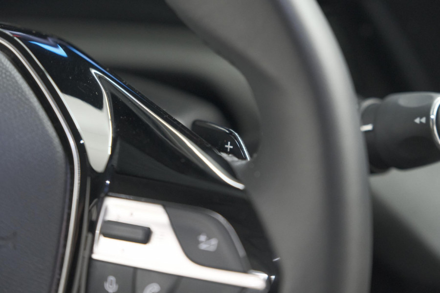 Peugeot 408 Hybrid 136 e-DCS6 Allure | 360 Camera | Adaptieve Cruise Control | Allseason Banden | Navigatie