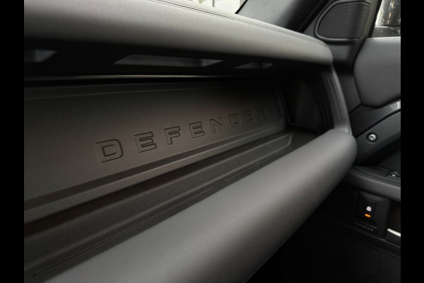 Land Rover Defender 110 P300e X-Dynamic SE ACC/Head-up/trekh/cold climate/5jrgarantie/Panoramadak/BTW