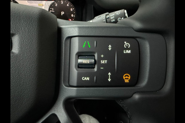 Land Rover Defender 110 P300e X-Dynamic SE ACC/Head-up/trekh/cold climate/5jrgarantie/Panoramadak/BTW