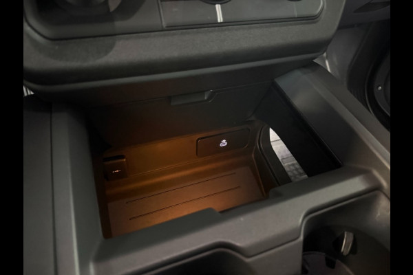 Land Rover Defender 110 P300e X-Dynamic SE ACC/Head-up/trekh/cold climate/5jrgarantie/Panoramadak/BTW