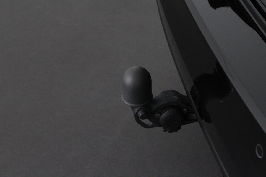 Volkswagen Golf Variant 1.0 eTSI Life Business Camera/Trekhaak/winterpakket/17inch/Adaptieve cruise control