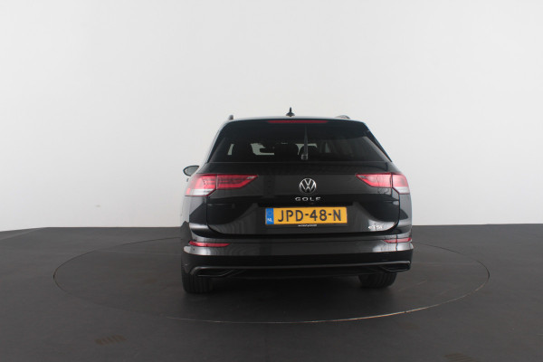 Volkswagen Golf Variant 1.0 eTSI Life Business Camera/Trekhaak/winterpakket/17inch/Adaptieve cruise control