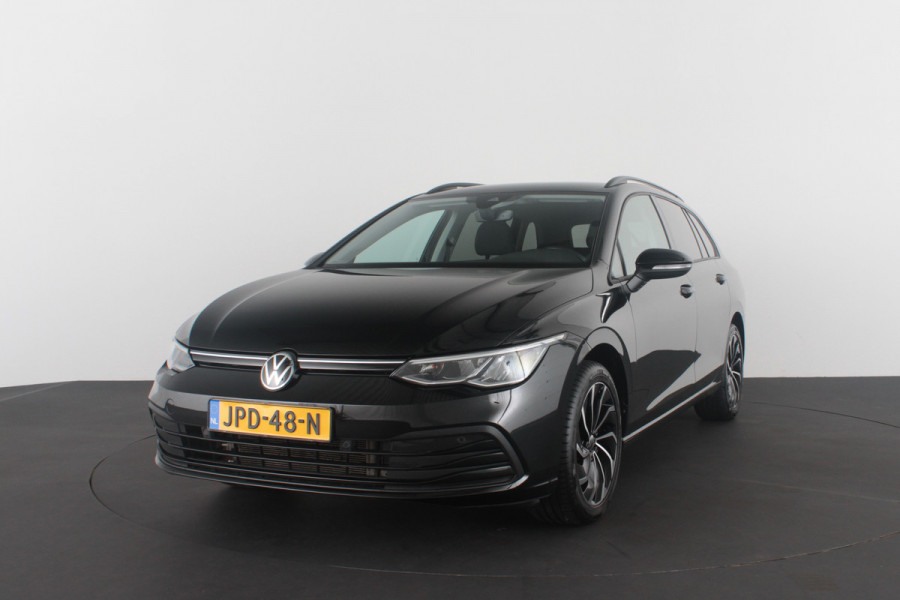 Volkswagen Golf Variant 1.0 eTSI Life Business Camera/Trekhaak/winterpakket/17inch/Adaptieve cruise control