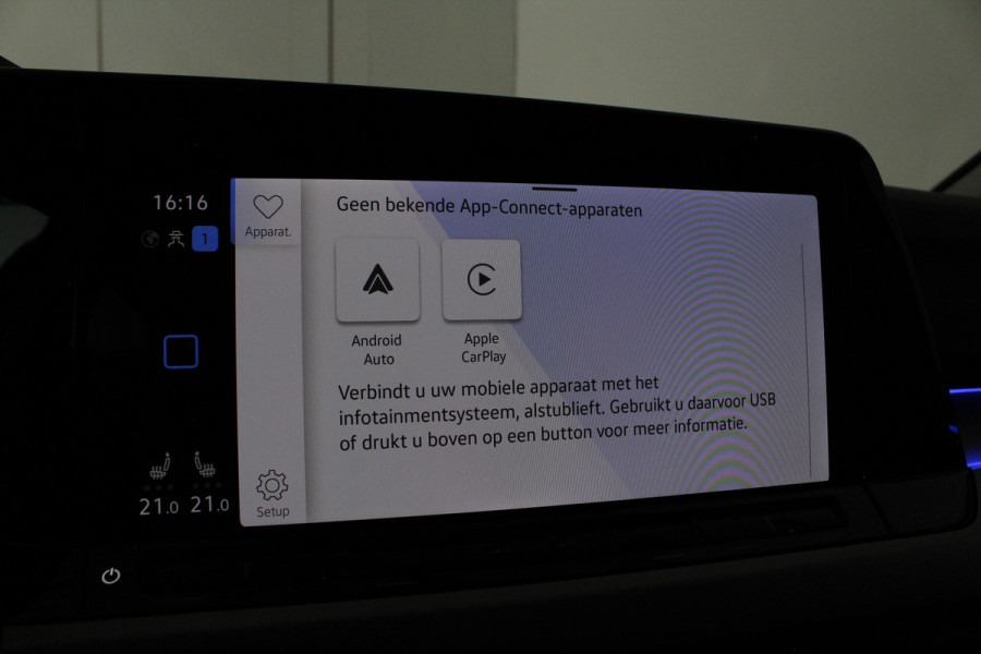 Volkswagen Golf Variant 1.0 eTSI Life Business Camera/Trekhaak/winterpakket/17inch/Adaptieve cruise control