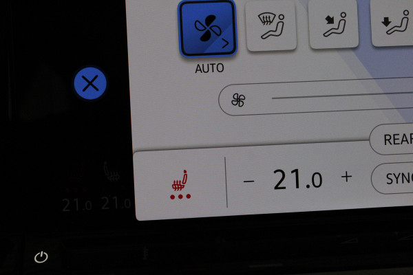 Volkswagen Golf Variant 1.0 eTSI Life Business Camera/Trekhaak/winterpakket/17inch/Adaptieve cruise control