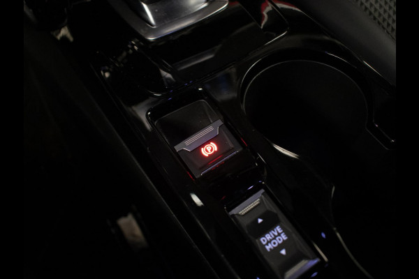 Peugeot 2008 1.2 PureTech GT-Line Sport (APPLECARPLAY,CAMERA,NAVIGATIE,CRUISE,LED,CLIMATE,SPORTSTOELEN,LM VELGEN,NETTE STAAT)