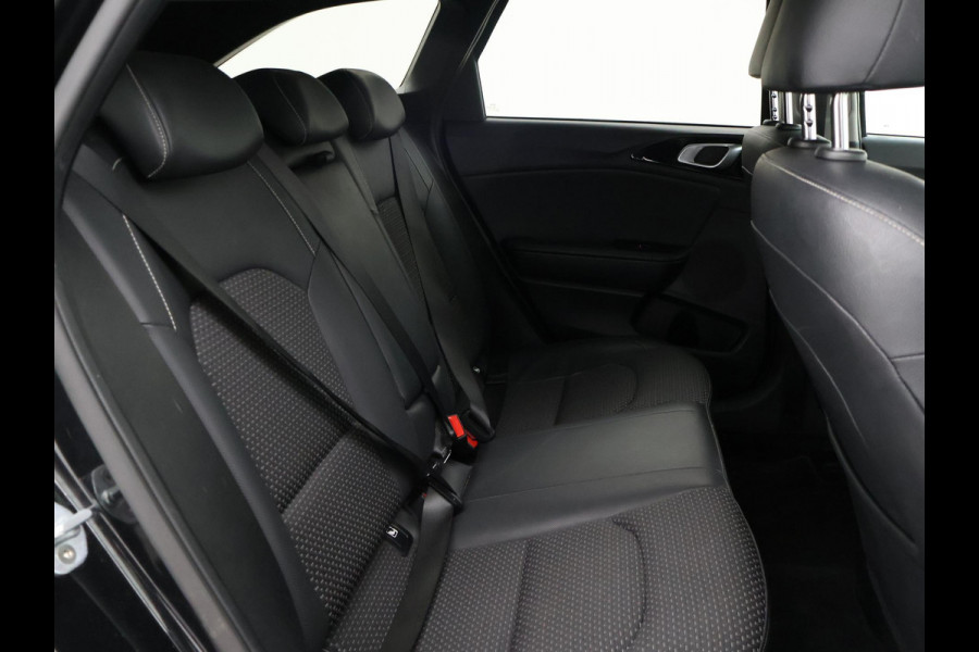 Kia Ceed Sportswagon 1.0 T-GDi DYNAMICPLUSLINE + TREKHAAK | DAB | STUUR/STOELVERW. | LED | CAMERA | CARPLAY