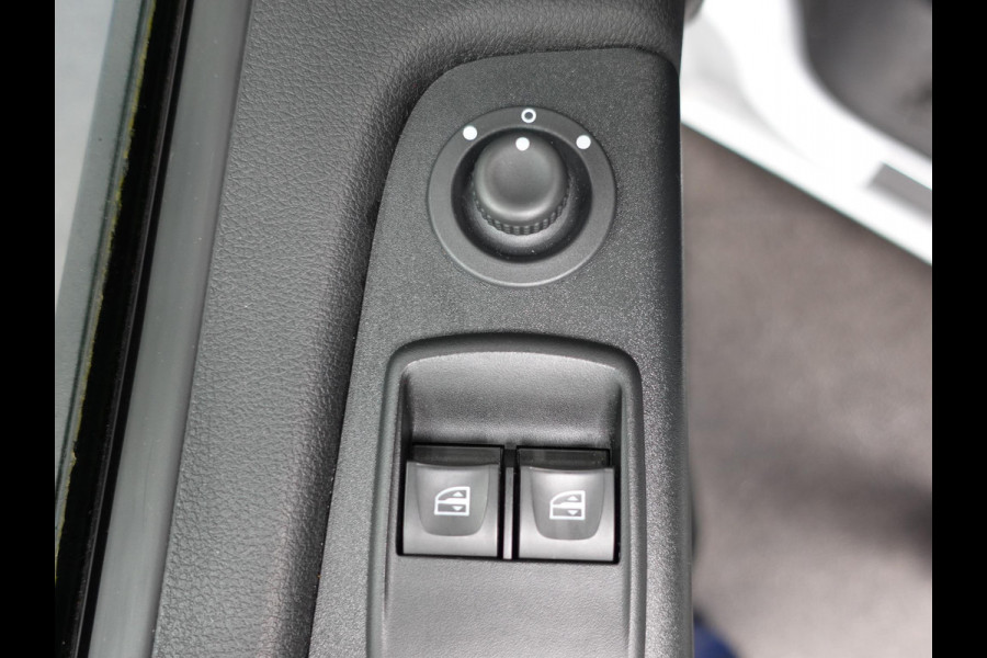 Renault Trafic 2.0 dCi145pk automaat L1H1 Cruise control Navigatie LED Airco Euro6