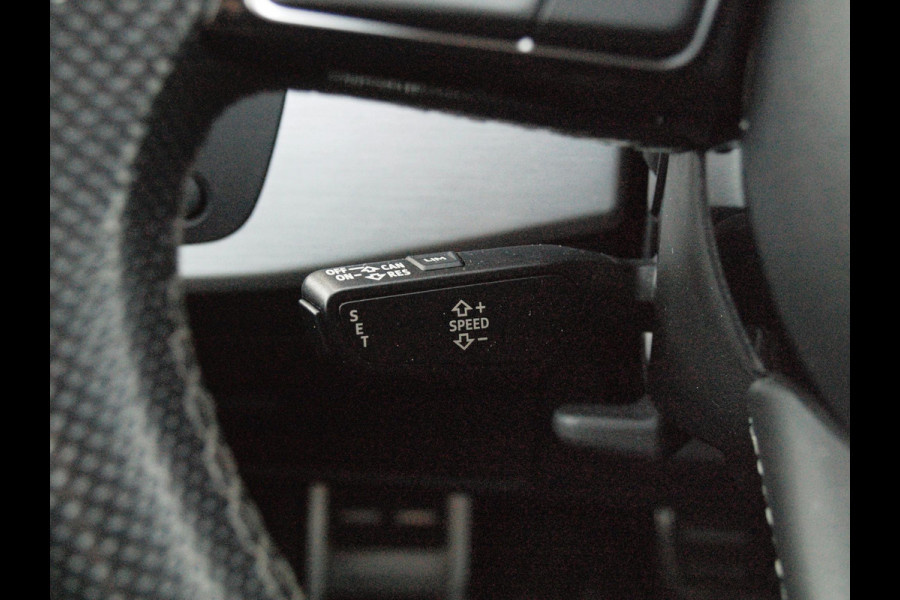 Audi A4 Avant 40 TFSI S edition 2X S-Line | Apple Carplay | Virtual Cockpit | NL-Auto |