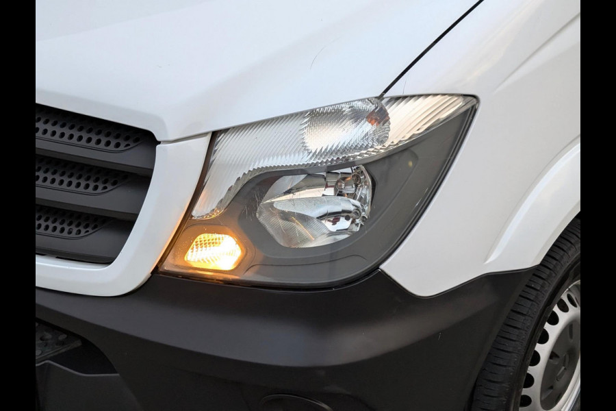 Mercedes-Benz Sprinter 314 140PK AUTOMAAT CRUISE 3500KG TREKHAAK ACHTERUITRIJCAMERA RWD 3 ZITPLAATSEN NAVIGATIE