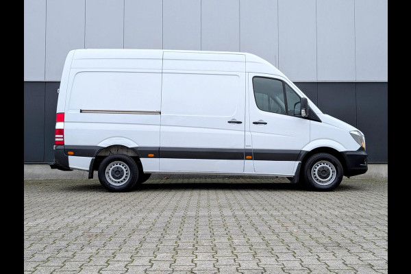 Mercedes-Benz Sprinter 314 140PK AUTOMAAT CRUISE 3500KG TREKHAAK ACHTERUITRIJCAMERA RWD 3 ZITPLAATSEN NAVIGATIE